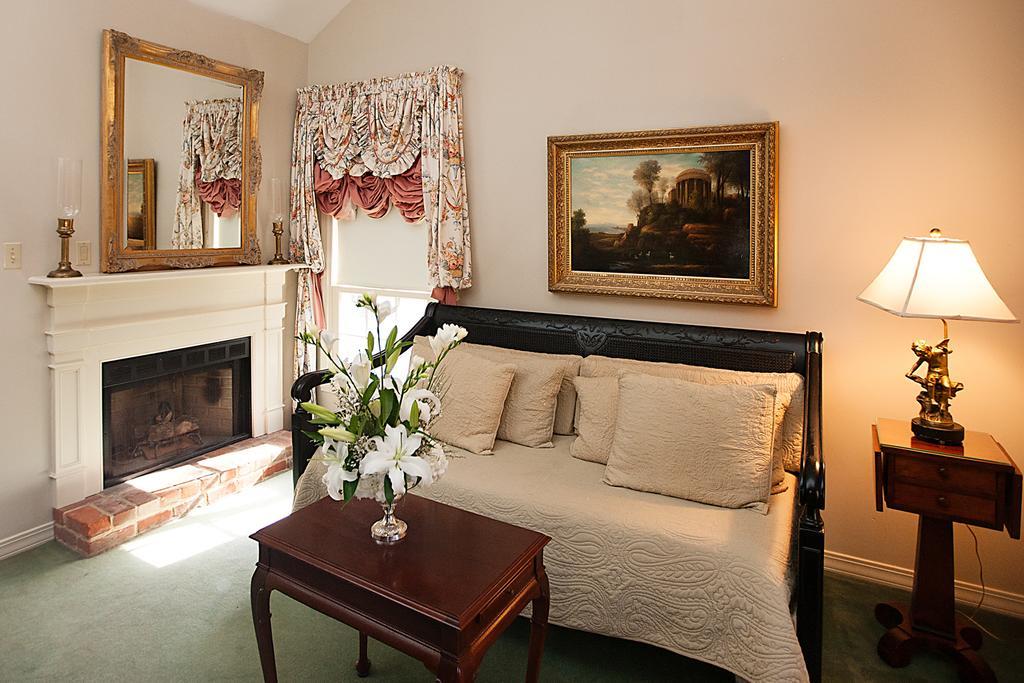 Monmouth Historic Inn Natchez Δωμάτιο φωτογραφία