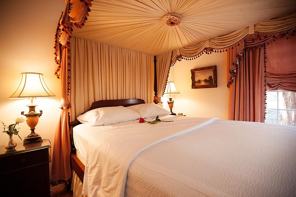 Monmouth Historic Inn Natchez Δωμάτιο φωτογραφία